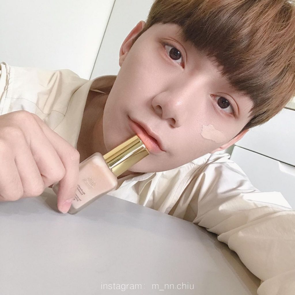 夏天悶熱又要戴口罩
真的需要一款可以讓肌膚呼吸又經的起口罩摧殘的底妝
@mi…