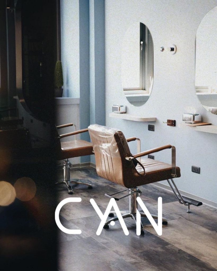 「青色髮廊,試營運三個月。」
CYAN Hair Boutique 全新開幕。…