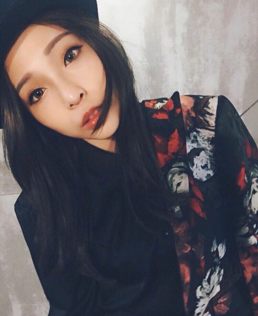 #男裝女穿 #文雅先生西服
–
–
每一個女孩的個性都大不相同
因後天的教育、生…