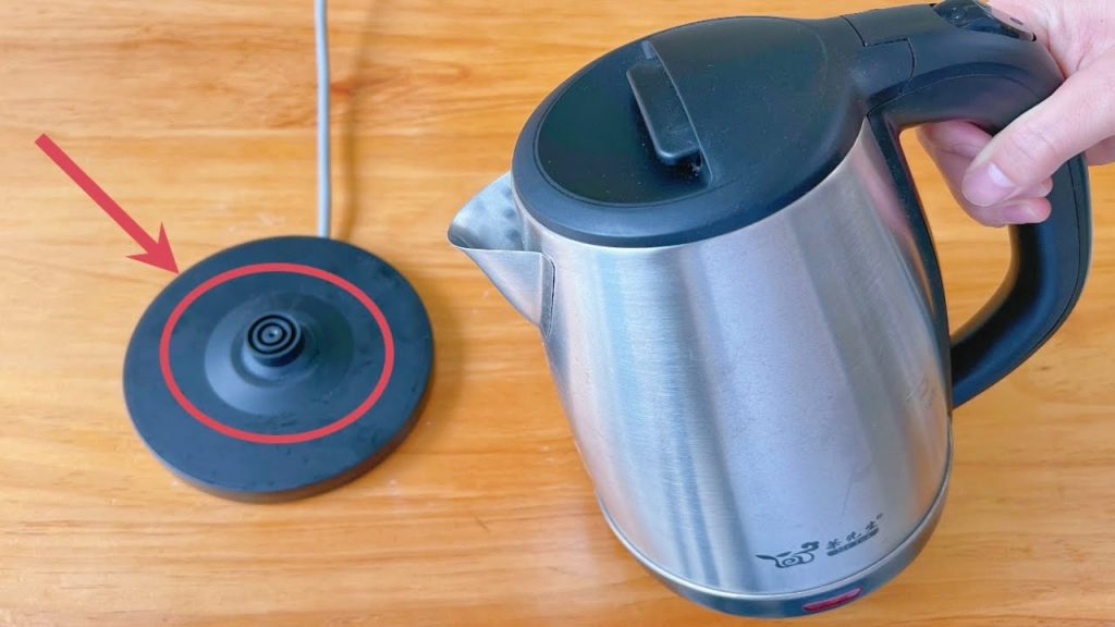 用電熱水壺燒水,10個家庭有9個錯,很多人都還不清楚,看完快提醒家人 , electric kettle, Life Hacks