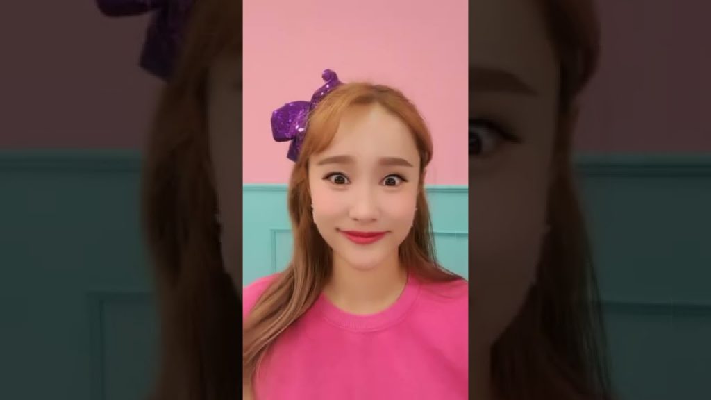 #嘿基尼#生活奇奇怪怪你要可可愛愛#甜系女孩#做個快樂的女孩#初來乍到請多關照#今天也要開心鴨#粉色頭髮#做個很哇塞的女孩#今天長這樣#自嗨模式開啟#治愈系笑容