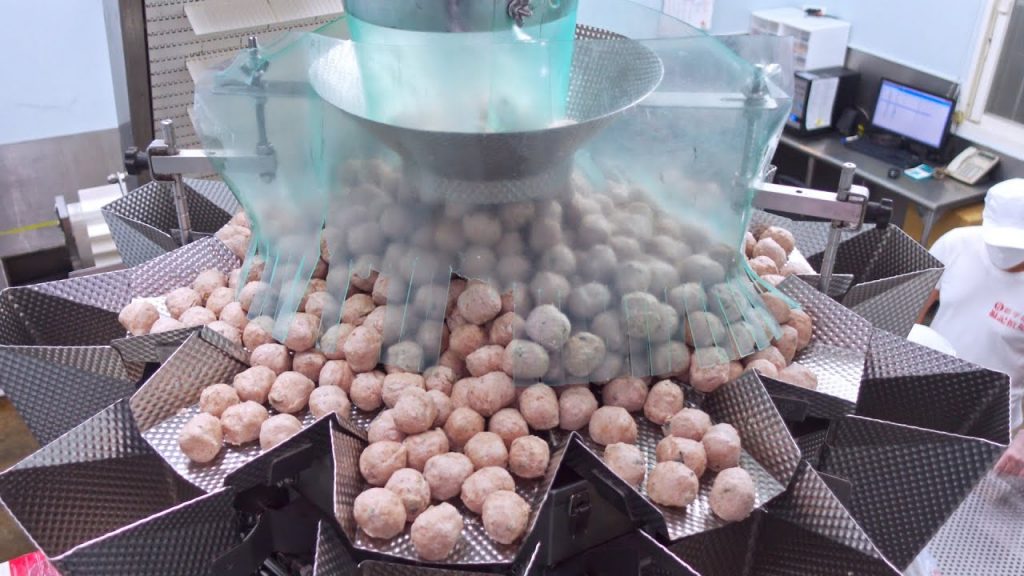 Taiwanese Pork Meatball Making, Mushroom Meatball / 摃丸瀑布!新竹香菇摃丸製作