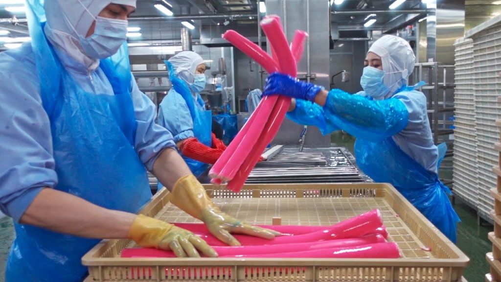 2000 metric ton produced a year!Amazing fish cake mass production process/年吃2000噸!Q彈魚板大量製作過程-台灣美食