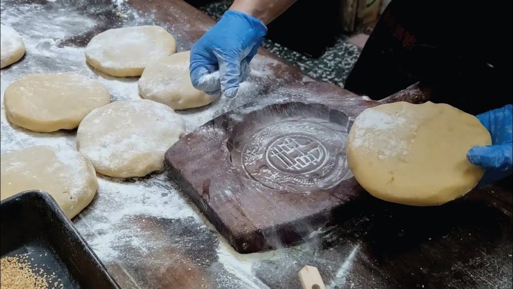台式月餅龍鳳囍餅製作,傳承三代老店/Traditional Chinese Pastry Making-台灣街頭美食-台灣傳統美食