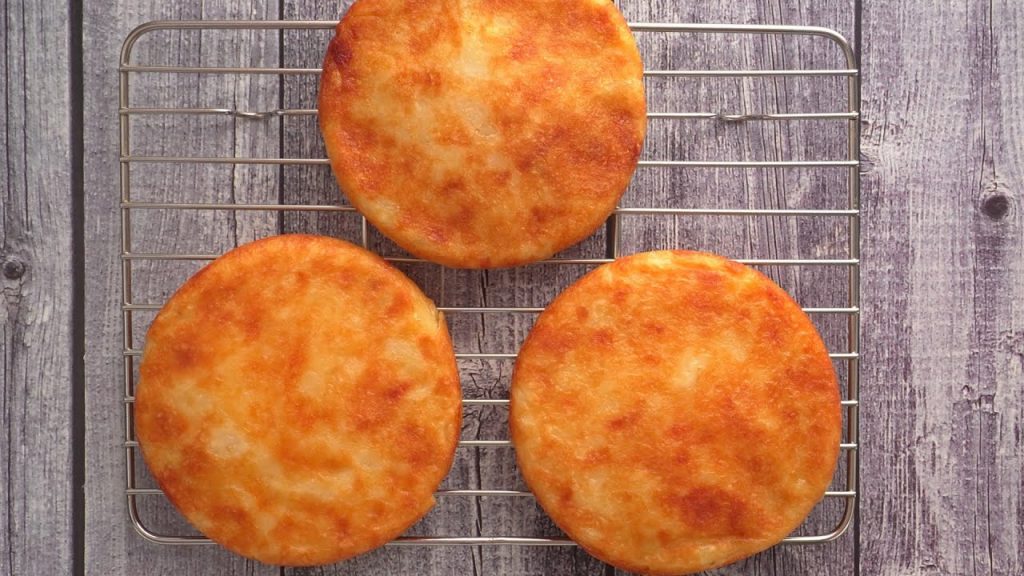 【1mintips】不加粉也可以做薯餅! !加上起司更美味! !自己做,很簡單! !多做一些,真空保存。帶出門,真方便!