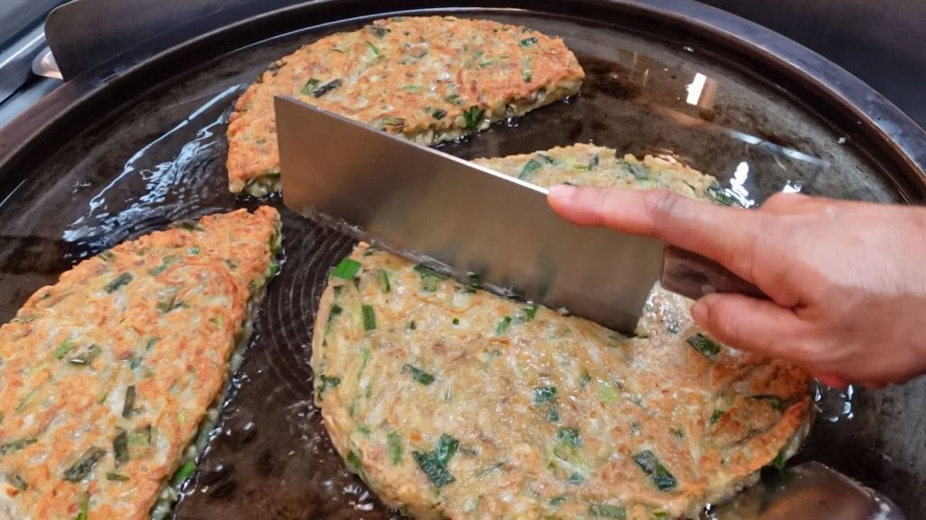 葫蘆煎餅 / 古早味瓠仔煎 – Taiwanese Street Food