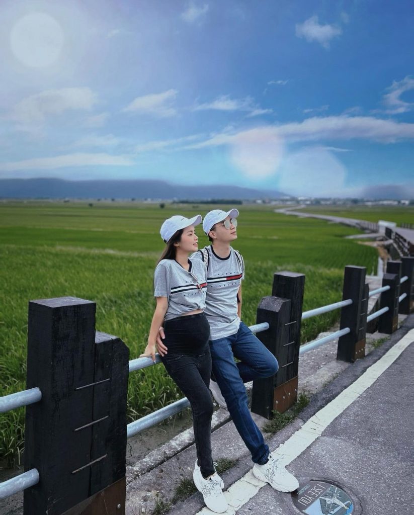 連假的最後一天陽光滿滿
肚子肚子來了~看到我扛著小玉西瓜嗎
#孕婦 #孕婦…