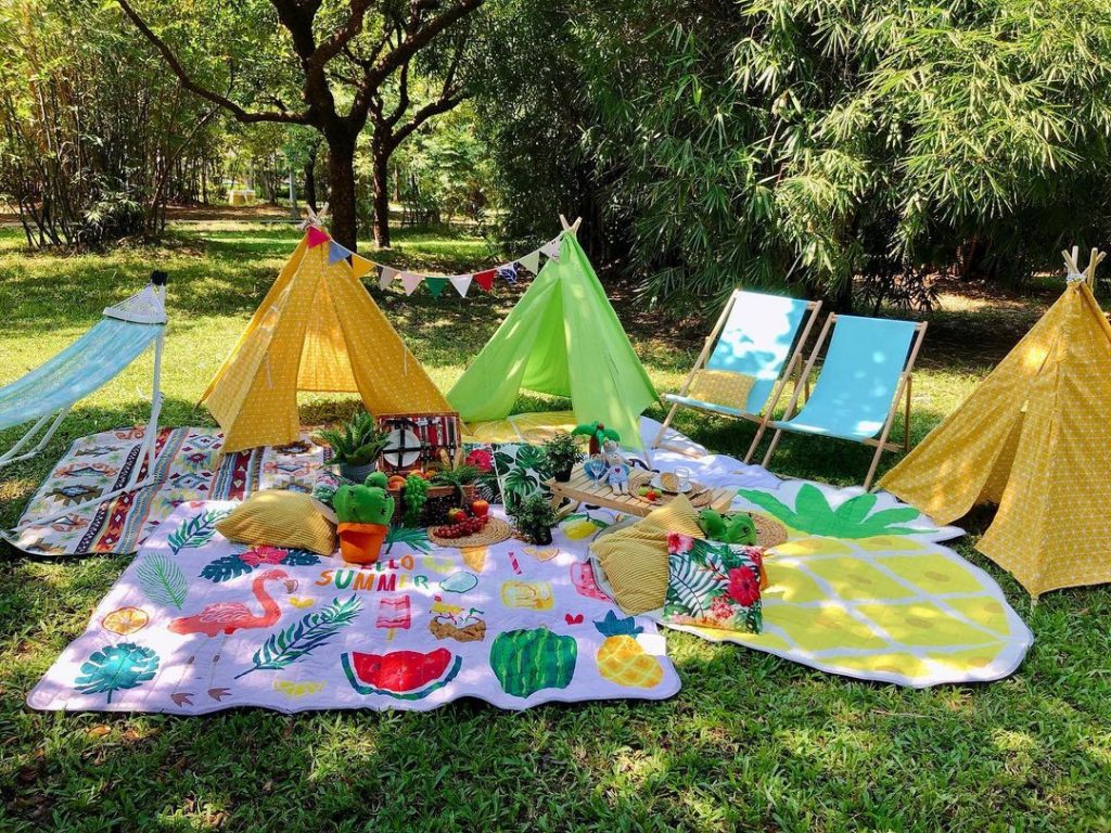適合野餐的季節又到了,帶著家人一起享受大自然吧!多彩繽紛的色系最適合親子同樂了
…