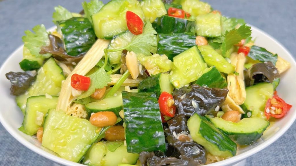 拌黃瓜有人用鹽醃,有人直接拌,難怪不好吃,教你飯店不外傳的詳細做法 , A recipe of , Cucumber Salad (Healthy and Easy)