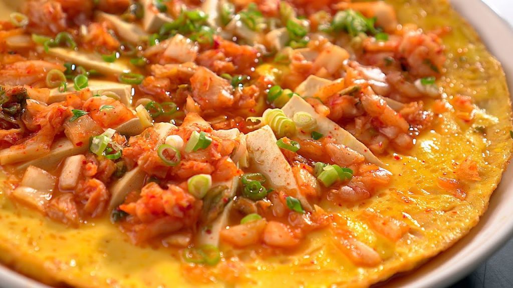 【1mintips】不用調麵糊,也能做煎餅!泡菜豆腐蛋,輕鬆做煎餅!不輸海鮮煎餅的美味,冰箱材料拿出來,想吃隨時做!