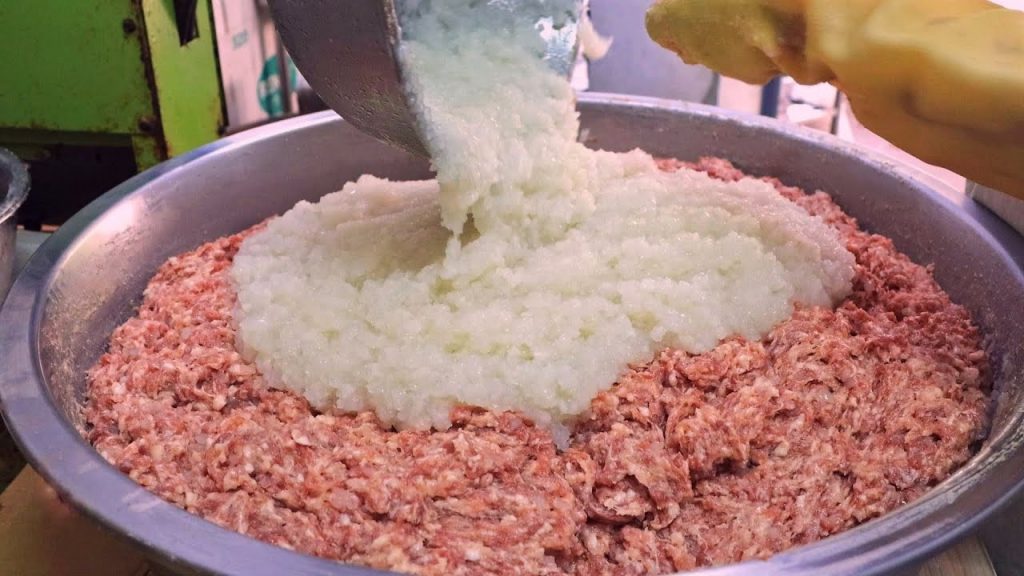 Soup Dumplings Making Skills / 絕對的美味! 小籠湯包,蒸餃製作技能 – Taiwanese Street Food