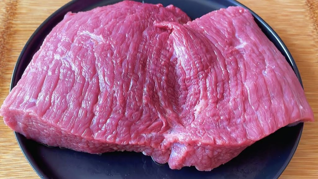 【小穎美食】炒牛肉時,切記不要放鹽和料酒醃製,教你正確做法,出鍋鮮香滑嫩