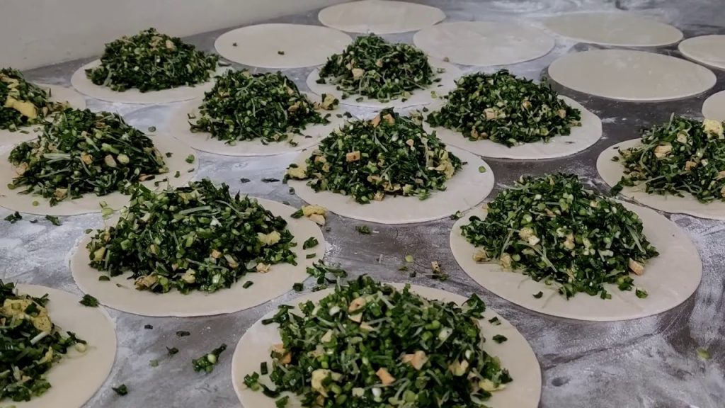 巨大無油烙韭菜盒子/Giant Chinese Chive Boxes-台灣街頭美食