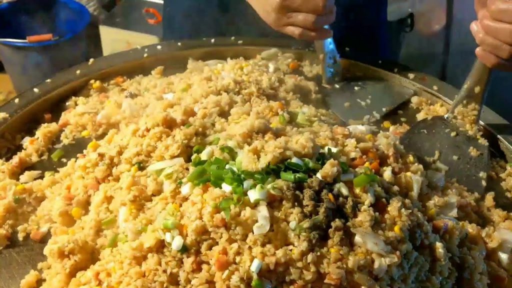 鐵板炒飯/Teppanyaki Egg Fried Rice – 台灣街頭美食-精誠夜市