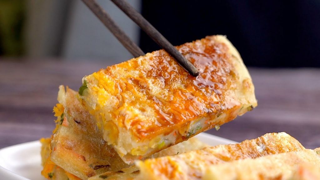 【1mintips】古早味蛋餅,把時間吃在嘴裡! !鮮甜酥脆,有媽媽味的早餐!