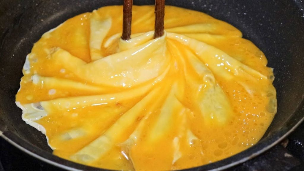 Omelette Rice Making Skills / 漩渦蛋包飯製作技能 – Taiwanese Food