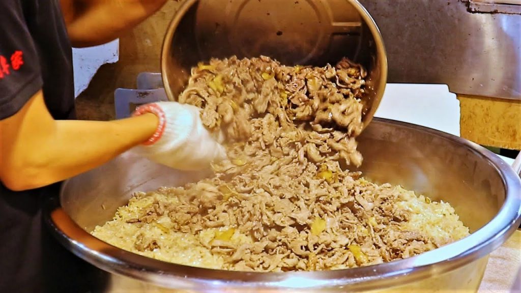 Sticky Rice Making Skills in Taiwan /傳統油飯製作技能 – Street Food in Taiwan (Glutinous Oil Rice)