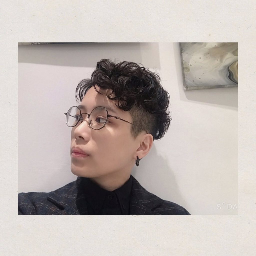 可以旁分
可以油頭造型的捲捲
.
.
.
#設計在夢想與實際之間
#想在誠品被搭…