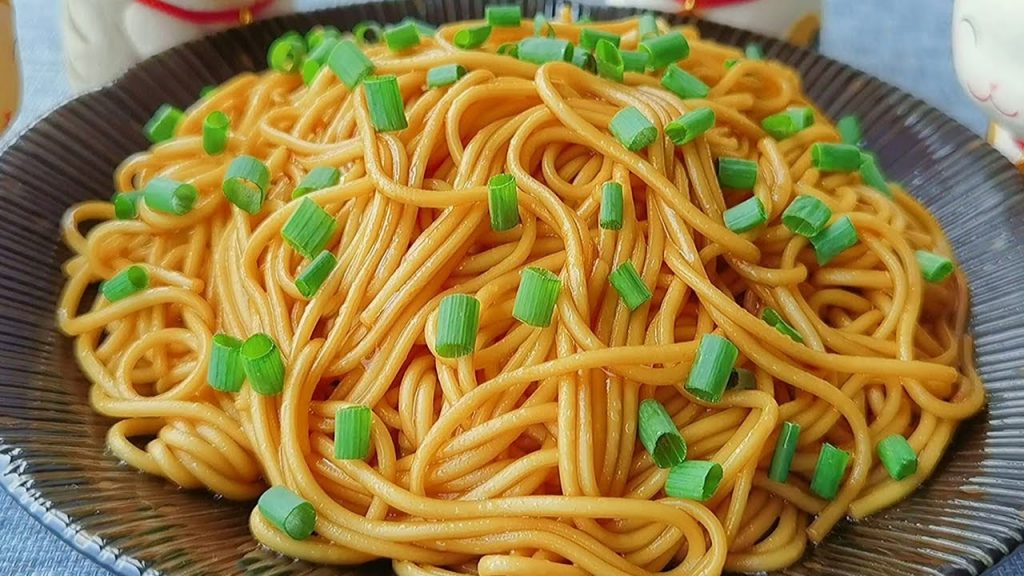 【小穎美食】麵條這樣做太好吃了,一周吃7次都不膩,幾分鐘就出鍋,太香了