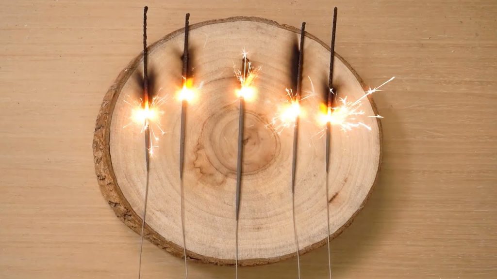 Painting on wood slice / Paint pine trees covered in snow / Special creative art