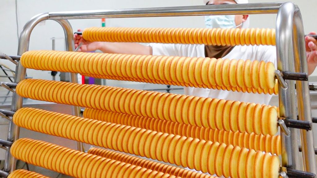 分層奶油蛋糕(年輪蛋糕)製作/年輪蛋糕製作 – 食品工廠