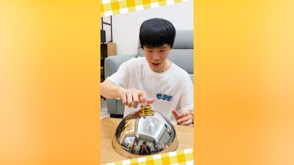 你能順利通過這個碰糖遊戲嗎?Can you win the death game “Sugar Honeycombs” in squid game?【黃氏兄弟】#shorts #魷魚遊戲 #오징어게임