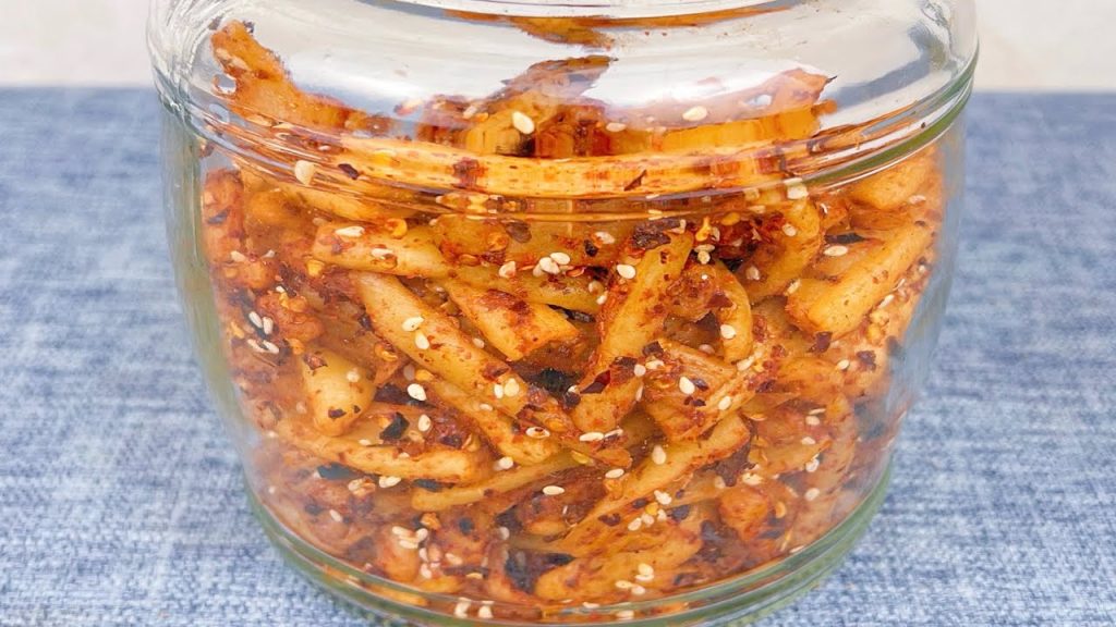 自制醃蘿蔔乾,奶奶用了30年的老配方,香辣脆爽,百吃不厭,放一年不壞 , A recipe of Dried radish