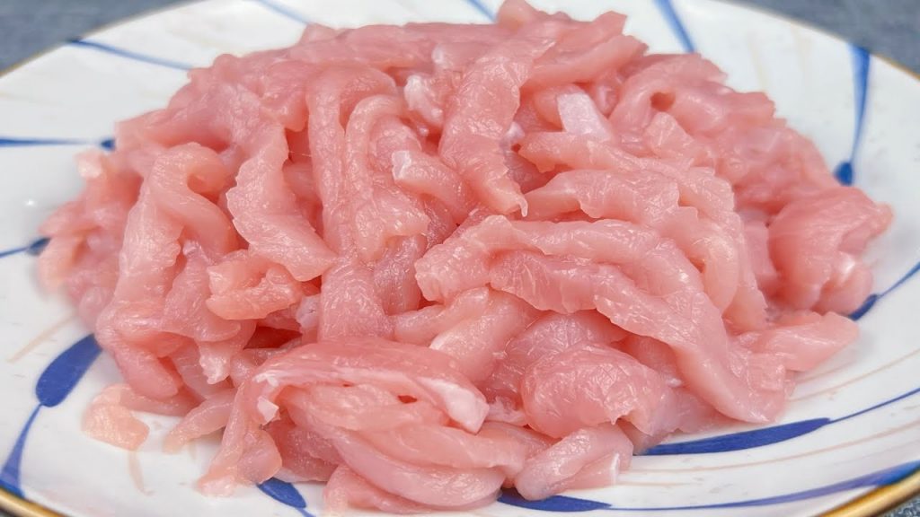 无论炒什么肉,万万不要直接下锅炒,教你2个窍门,肉丝滑嫩不粘锅 , A recipe of Fried pork