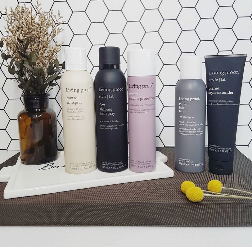 科學家與髮型師共創品牌
科學家是一群用方法解決問題的人
結合髮型師的需求及美感…