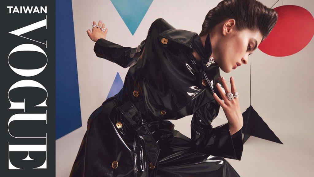 向Bauhaus設計致敬!5月封面故事幕後花絮:摩登現在式|封面人物202105|Vogue Taiwan