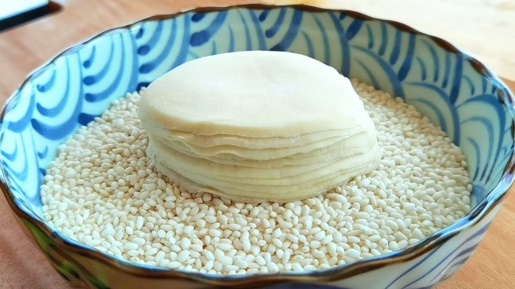 【小穎美食】早餐別吃包子了,一碗糯米加2塊錢餃子皮,孩子一口一個,太香了