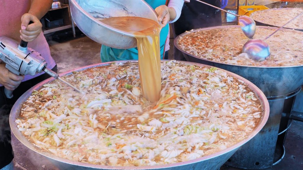 1500 servings at a time!Traditional Seafood Thick Soup Making / 一次做1500人份!辦桌手路菜 – 羅漢門魚翅羹/內門總舖師阿隆師