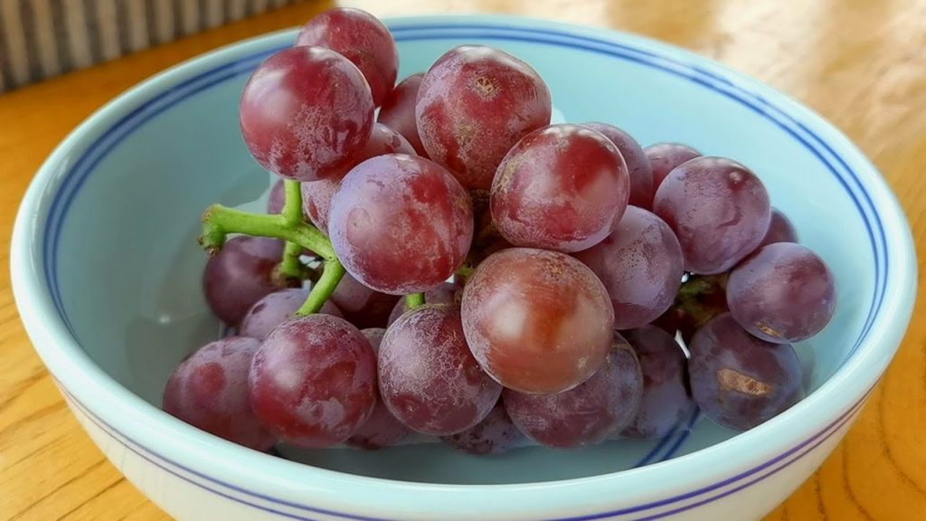 【小穎美食】葡萄皮不要扔掉,教你做好吃的,酸酸甜甜,比果凍還好吃,解饞!