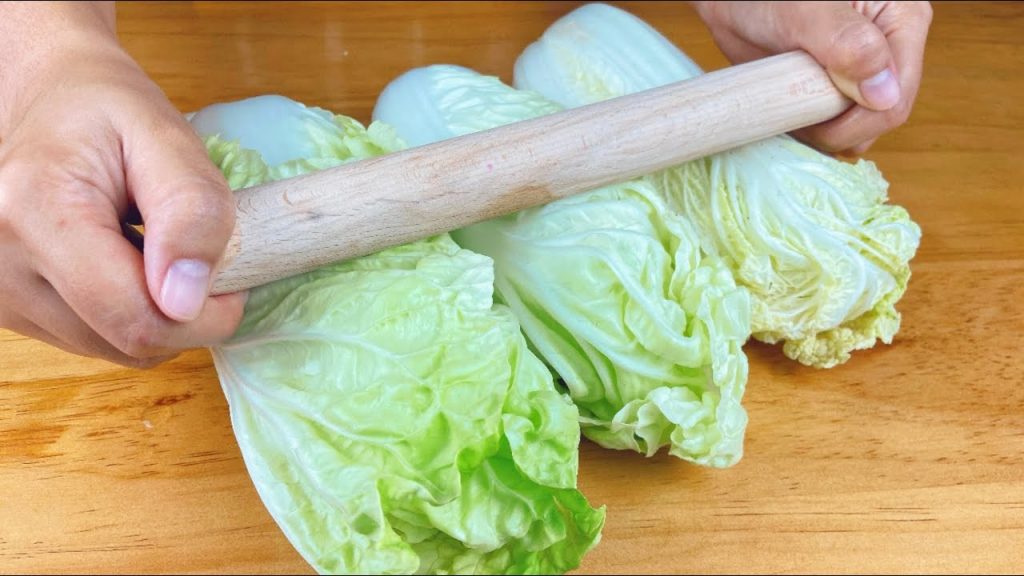 白菜這做法太香了,我家10頓有9頓這樣做,不炒不水煮,上桌就光盤 ,cabbage, 拌白菜