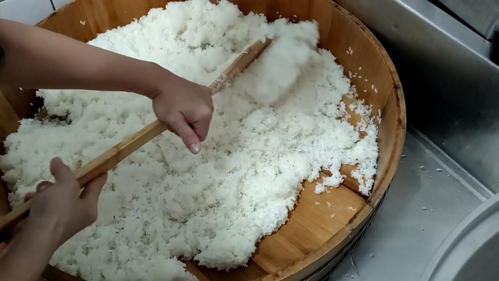 超高人氣團訂餐盒- 金魚屋炸蝦壽司花捲製作/Sushi Making Skills -台灣街頭美食-台灣傳統美食