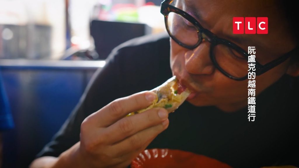 你聽過「斑餅」嗎?道地的越南街頭小吃,現做現捲!|TLC 旅遊生活頻道