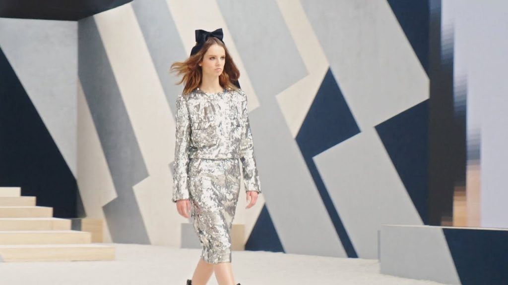 CHANEL Fall-Winter 2022/23 Haute Couture Show, Silver Siren — CHANEL Shows