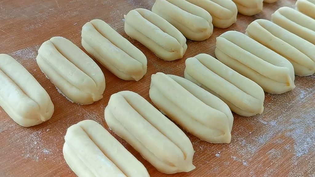 【小穎美食】麵粉別烙餅了,試試這樣做,酥脆又鬆軟,出鍋瞬間被掃光,解饞!