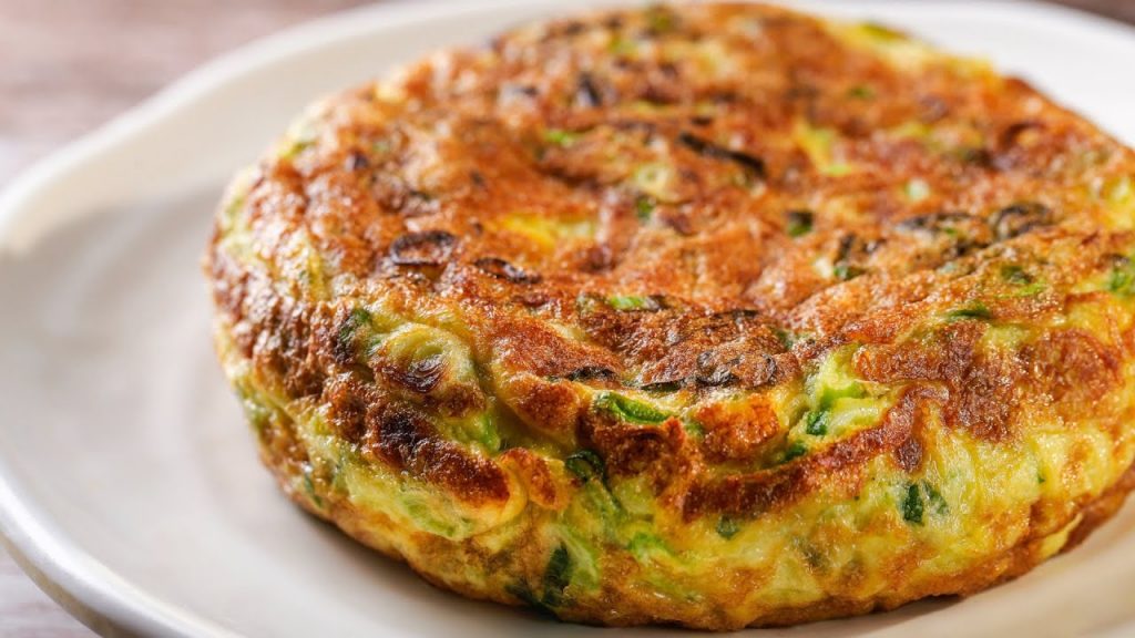 【1mintips】蛋料理百百種,九種撇步讓你成為煎蛋達人! !從荷包蛋到厚蛋燒,一鍋完成! !