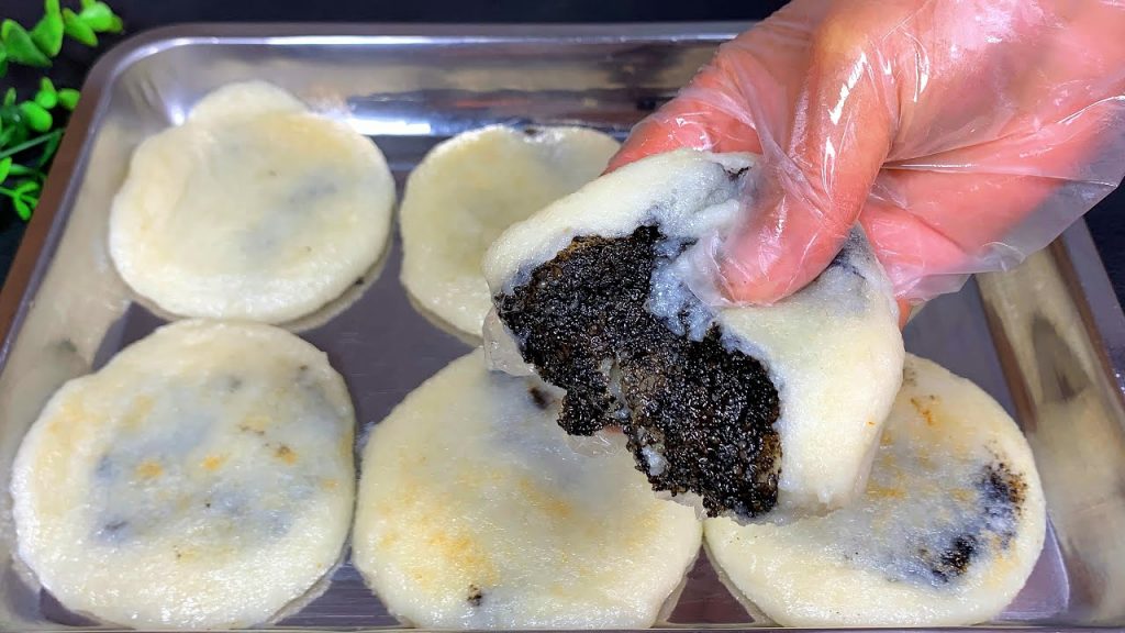 手工糯米糍粑糕:老一辈特色做法,红糖流心馅健康美味,简单易学!【刘姐厨房 Magic Food】#糍粑糕