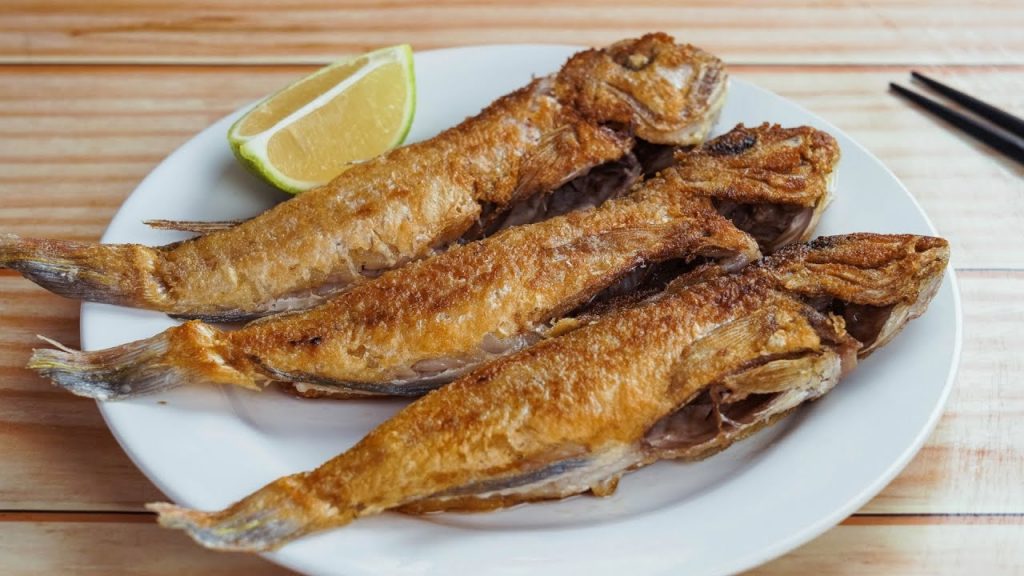 【1mintips】肉嫩的魚最怕破皮,如何煎魚不破皮? ?大廚一句話,記住一輩子! !馬頭魚超鮮嫩,這樣煎最美味! !