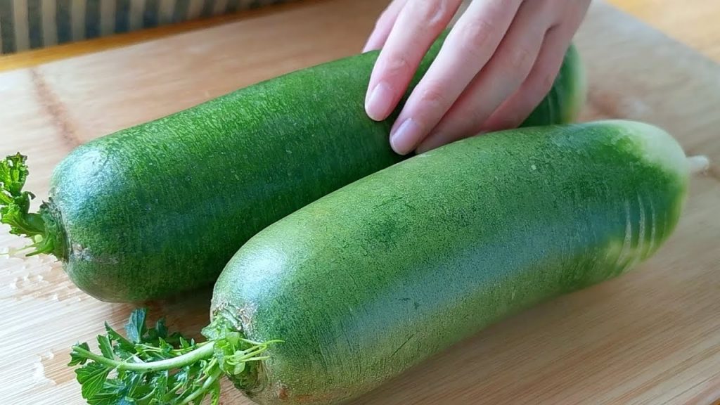 蘿蔔最好吃的做法,不用炒不涼拌,比獅子頭還香,一口一個超過癮【小穎美食】