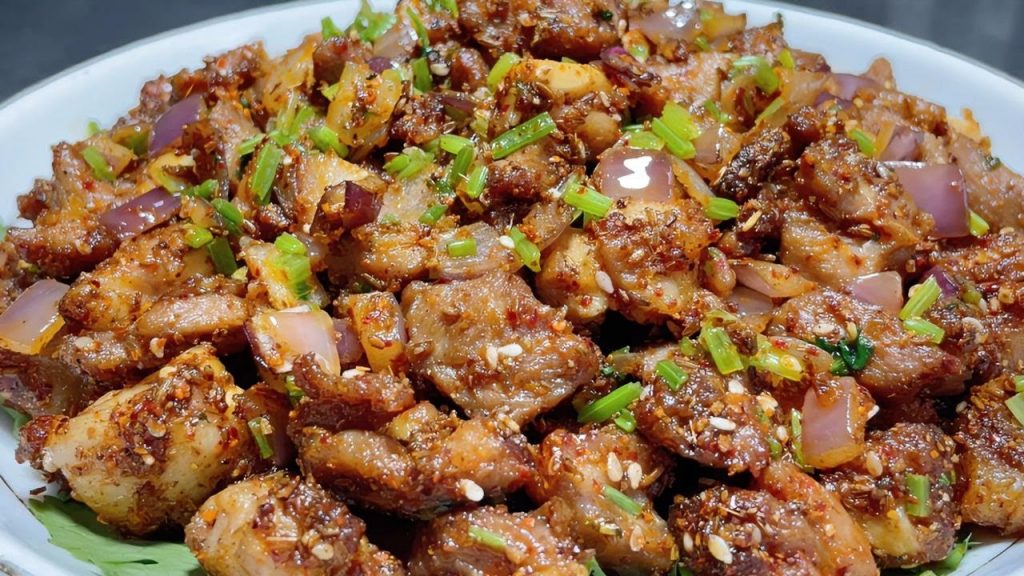 廚師長教你孜然羊肉的家常做法,步驟詳細,外焦里嫩下酒又下飯 【留意美食】#孜然羊肉 #羊肉做法 #羊肉