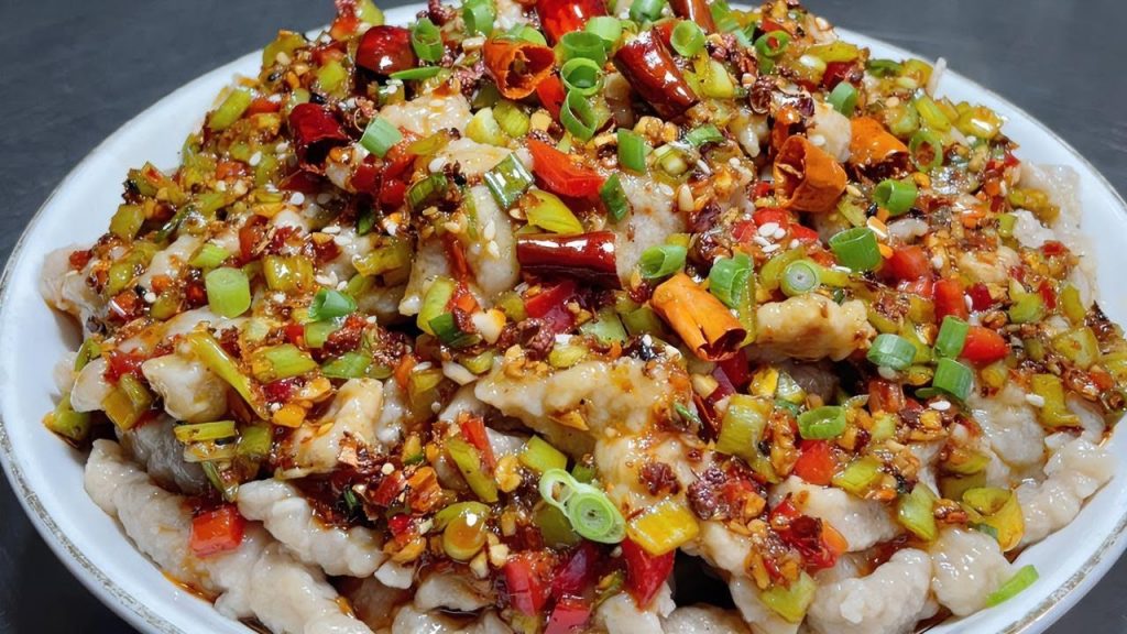 滑肉這個做法太火爆了,很多人都沒吃過,鮮香嫩滑,真是太香了【留意美食】#滑肉 #滑肉做法 #豬肉