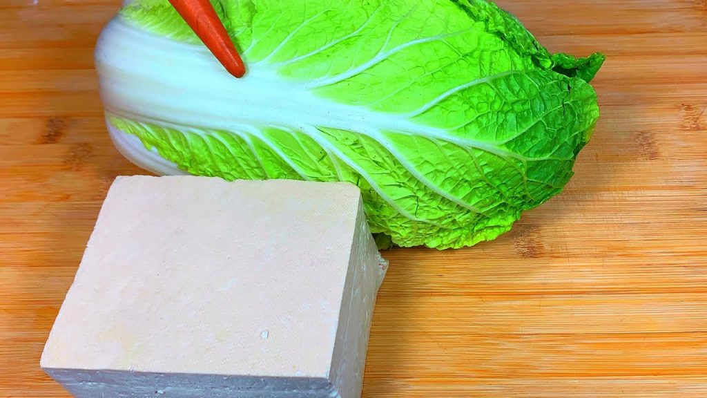 白菜和豆腐这样做,营养丰富,鲜香入味,炖一锅都不够吃【刘姐厨房 Magic Food】#白菜 #豆腐