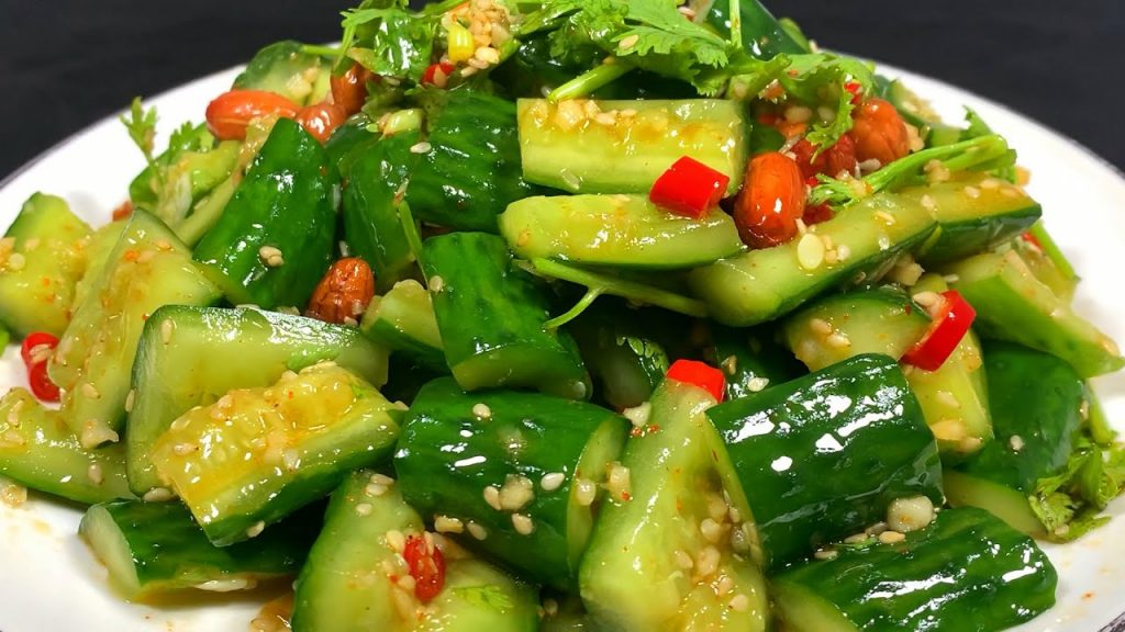 拌黄瓜时,很多人第一步就错了,教你正确做法,香脆入味开胃解馋【刘姐厨房 Magic Food】#拌黄瓜