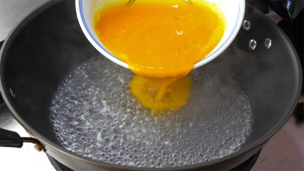 最近鸡蛋这个做法火了,我家10顿有8顿这样做,吃一口满嘴香Egg recipe