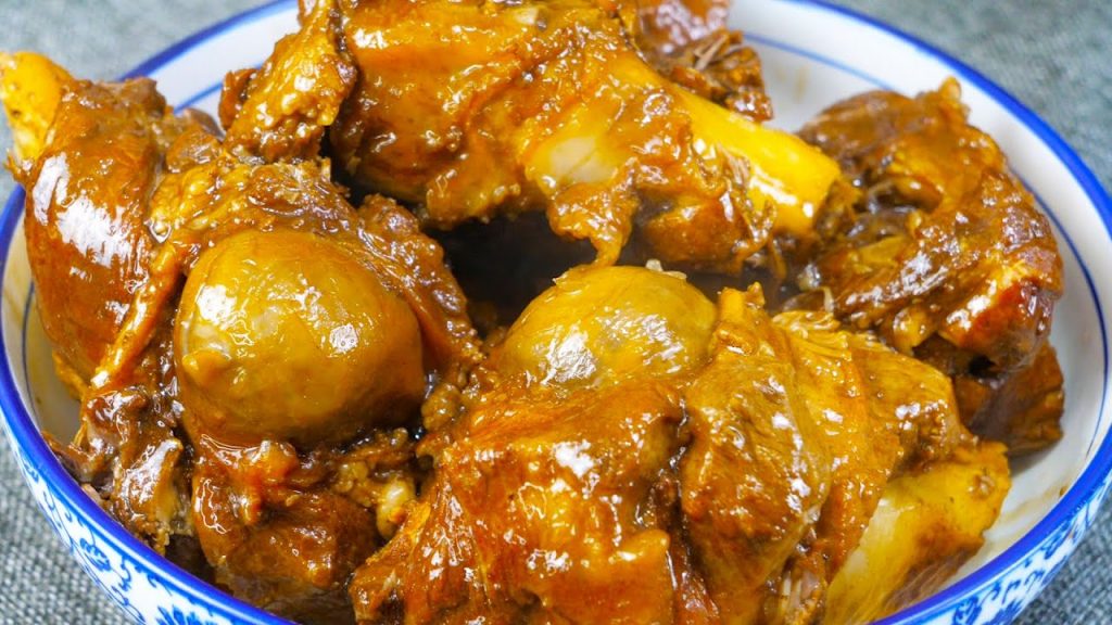 酱大骨头的家常做法,酱味十足,香烂入味,好吃解馋不油腻Sauce Big Bone Recipe