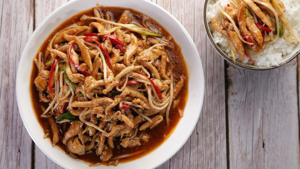 【1mintips】白飯殺手,醬爆雞絲下飯秘訣看這裡! !顛覆你的印象,大廚沒教的撇步,讓你醬爆雞絲少一味!快學起來! !