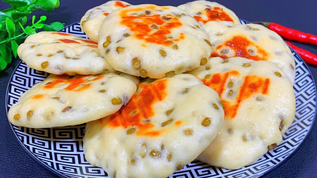 把绿豆放锅中蒸一蒸,分享美味新吃法,活了半辈子还是头一回见【刘姐厨房 Magic Food】#绿豆 #美食